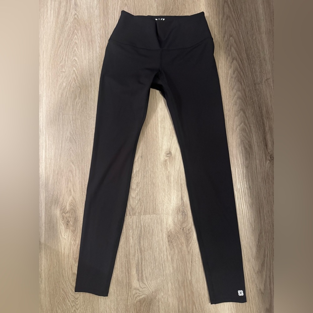 NIC+ZOE Black Leggings